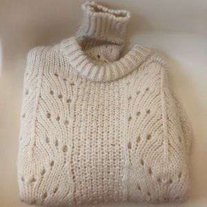 urban outfitters fuzzy knit sweater